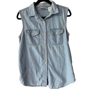 Arizona Jean Company Blue Light wash Denim Button Up Collared Sleeveless Top